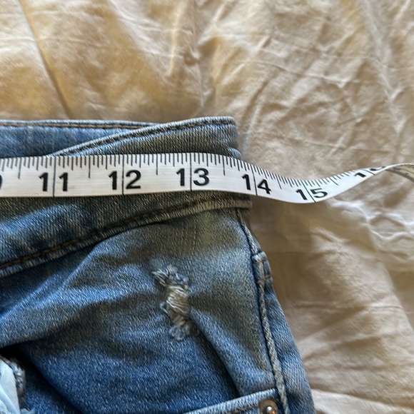 Lexi’s 721 high rise skinny jeans - Picture 10 of 12